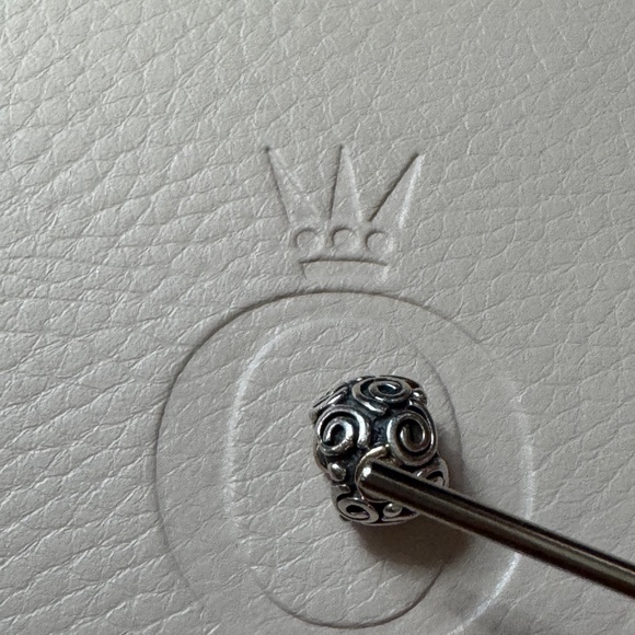 Genuine retired Pandora two tone swirl charm - Picture 4 of 4